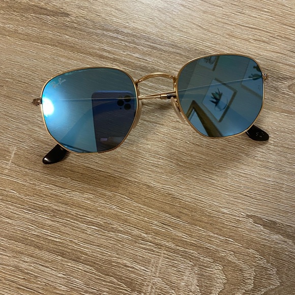 Rayban sunglasses - Picture 2 of 3